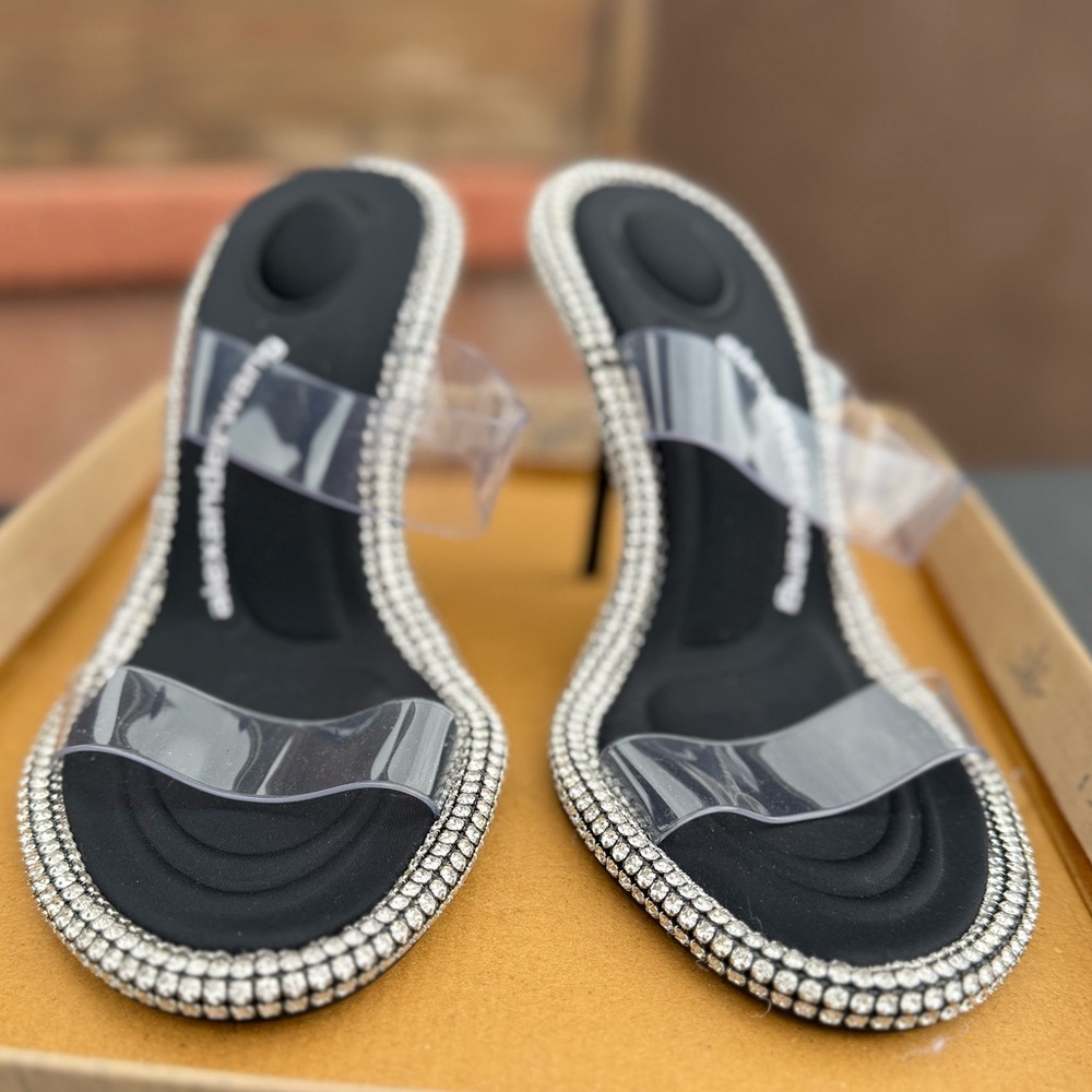 Alexander wang nova crystal slide sandals in black size 36.5 (6.5) USED
